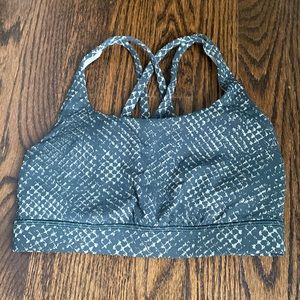 Lululemon sportsbra size 4